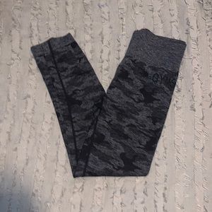Gymshark camo seamless